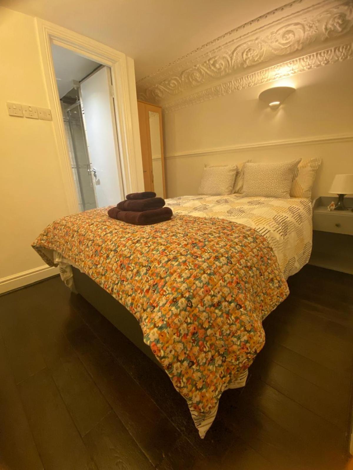Flat In The Center Of * Londres